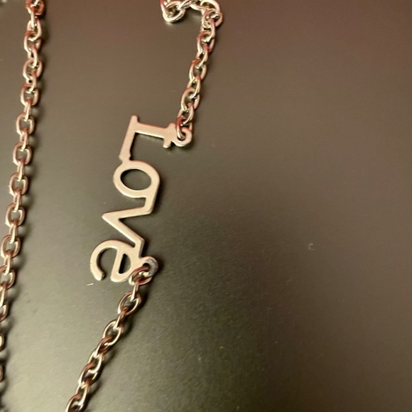 NWOT Garage Silver Keys & Hearts Necklace - Picture 3 of 3